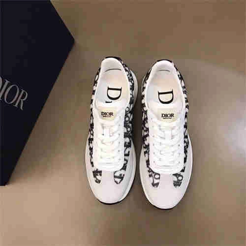 Stylish DR Sneaker 1131