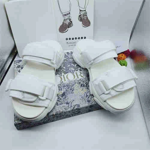 Affordable Dio Slipper 5783