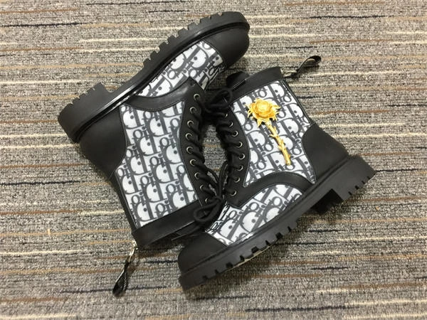 newstyle D*or boot 1363