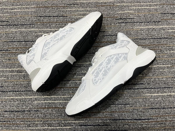 practical D*or sneaker 1261