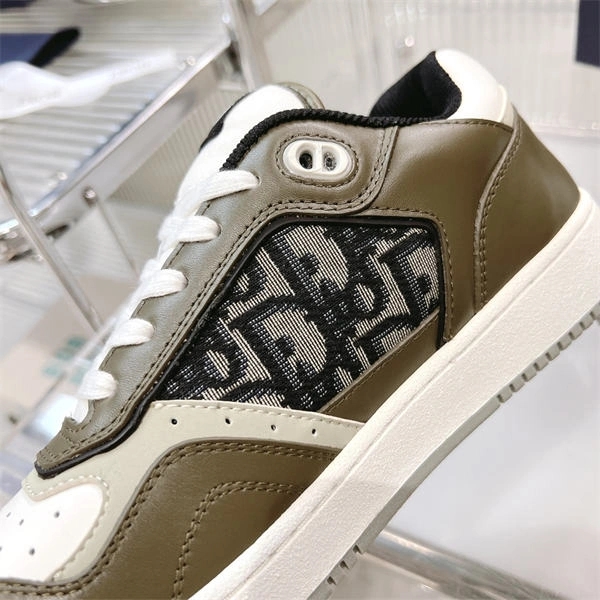 Dr B27 Sneaker Seasonal 1384