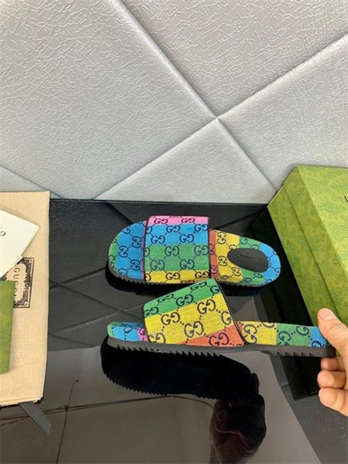 gocci slipper S*pportive 5758