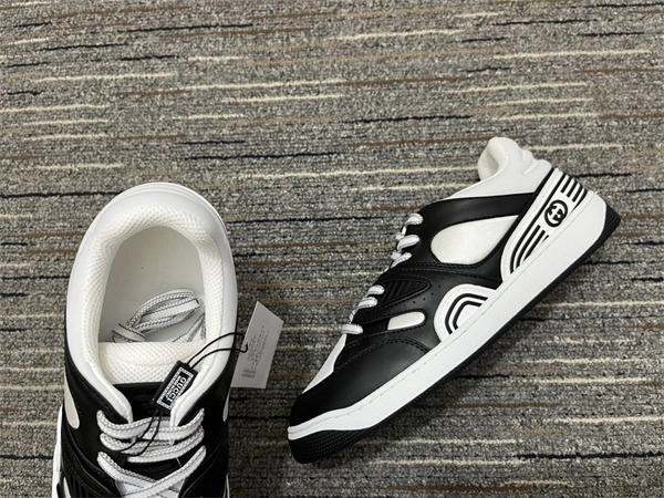 stylish G*u*i ace sneaker 109