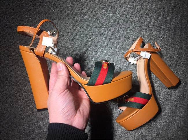 G*u*i boot women sleek 529