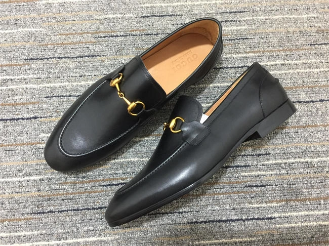 lightweight G*u*i loafer 327