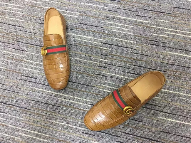 G*u*i loafer compact 310