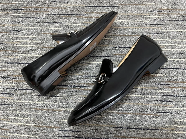 welldesigned G*u*i loafer 347