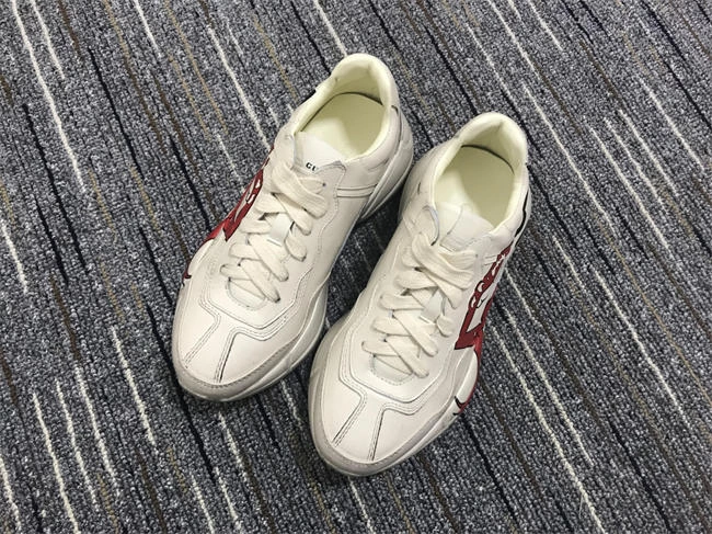 G*u*i rhyton sneaker packable 238