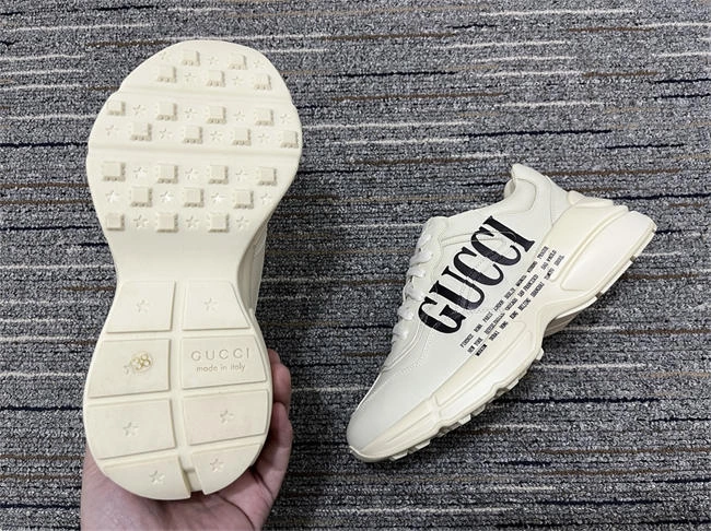 durable G*u*i rhyton sneaker 224
