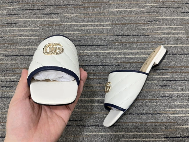 lightweight G*u*i side women 450