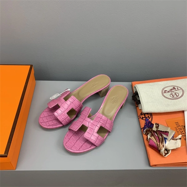 H Slipper Unisex 2365