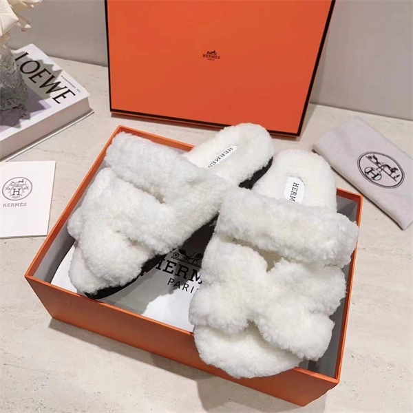 Efficient H Slipper 2380