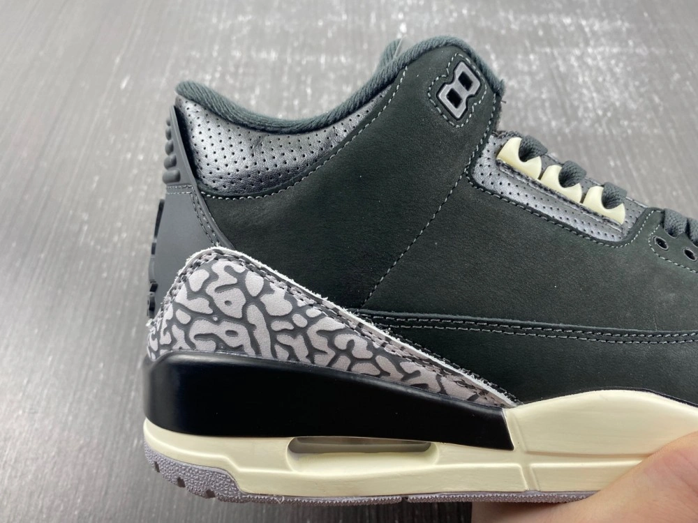Jordan 3 Retro Off Noir  CK9246- Trendsetting 3812