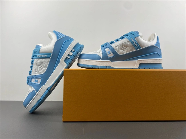 comfortable l0*is V*t0n lv trainer 2119