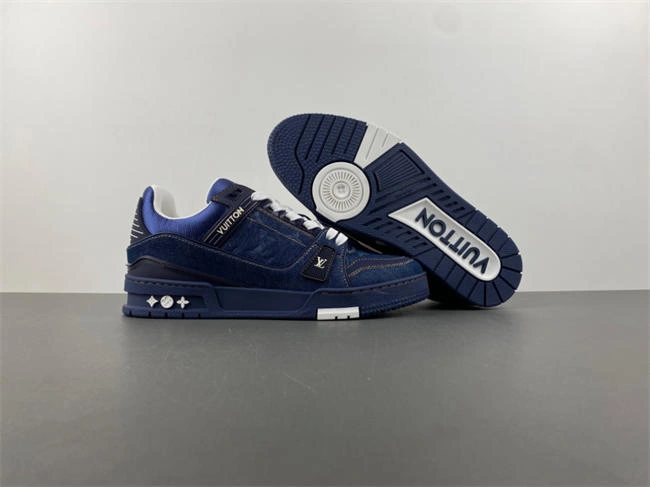 l0*is V*t0n lv trainer fashionforward 1657