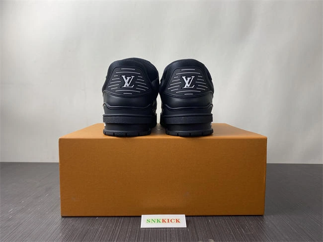 compact l0*is V*t0n 1647