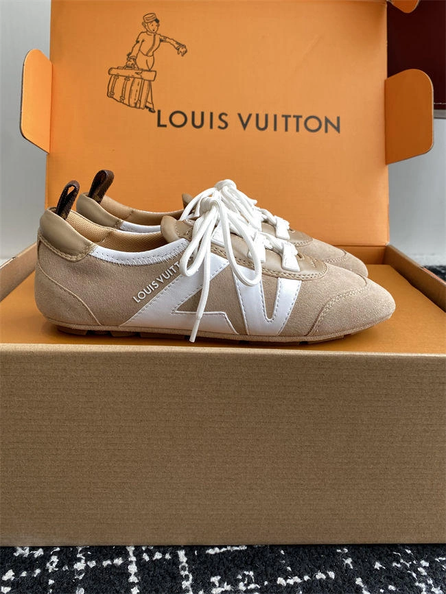 trendy l0*is V*t0n 1659