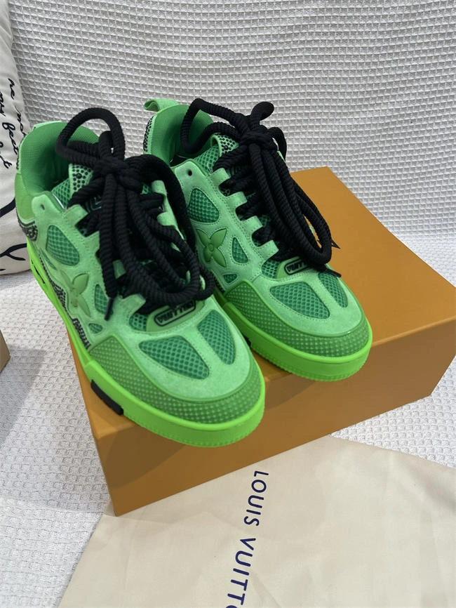 Lv Trainer Sneaker TravelReady 2053