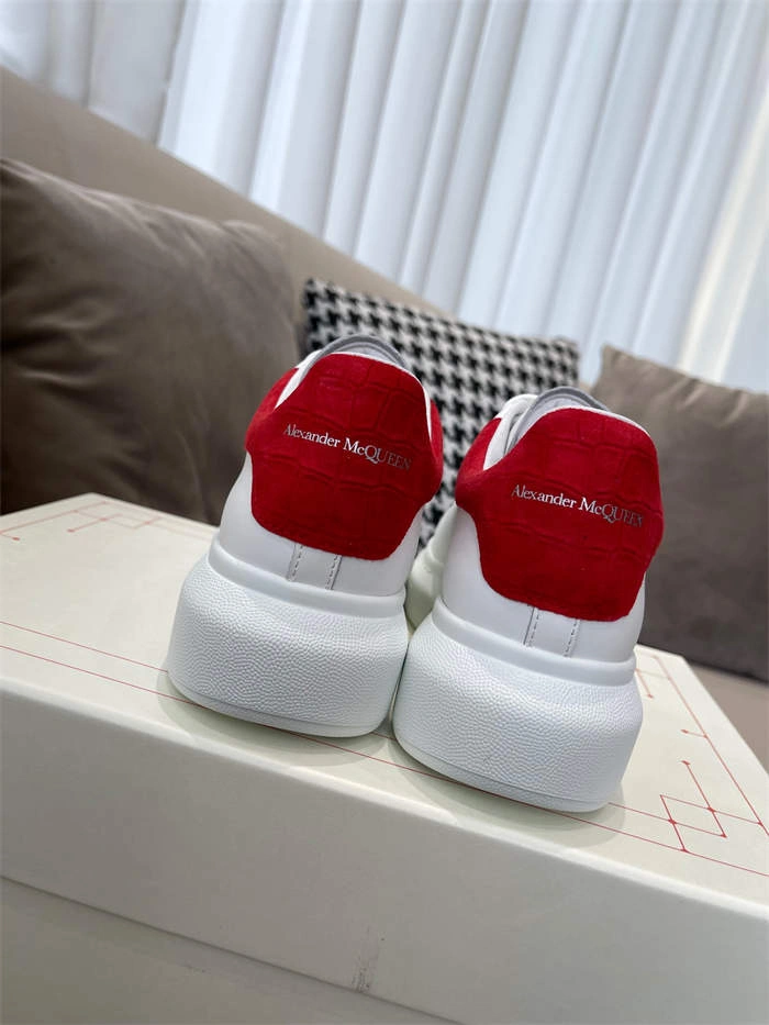 Mc Queen Sustainable 2532