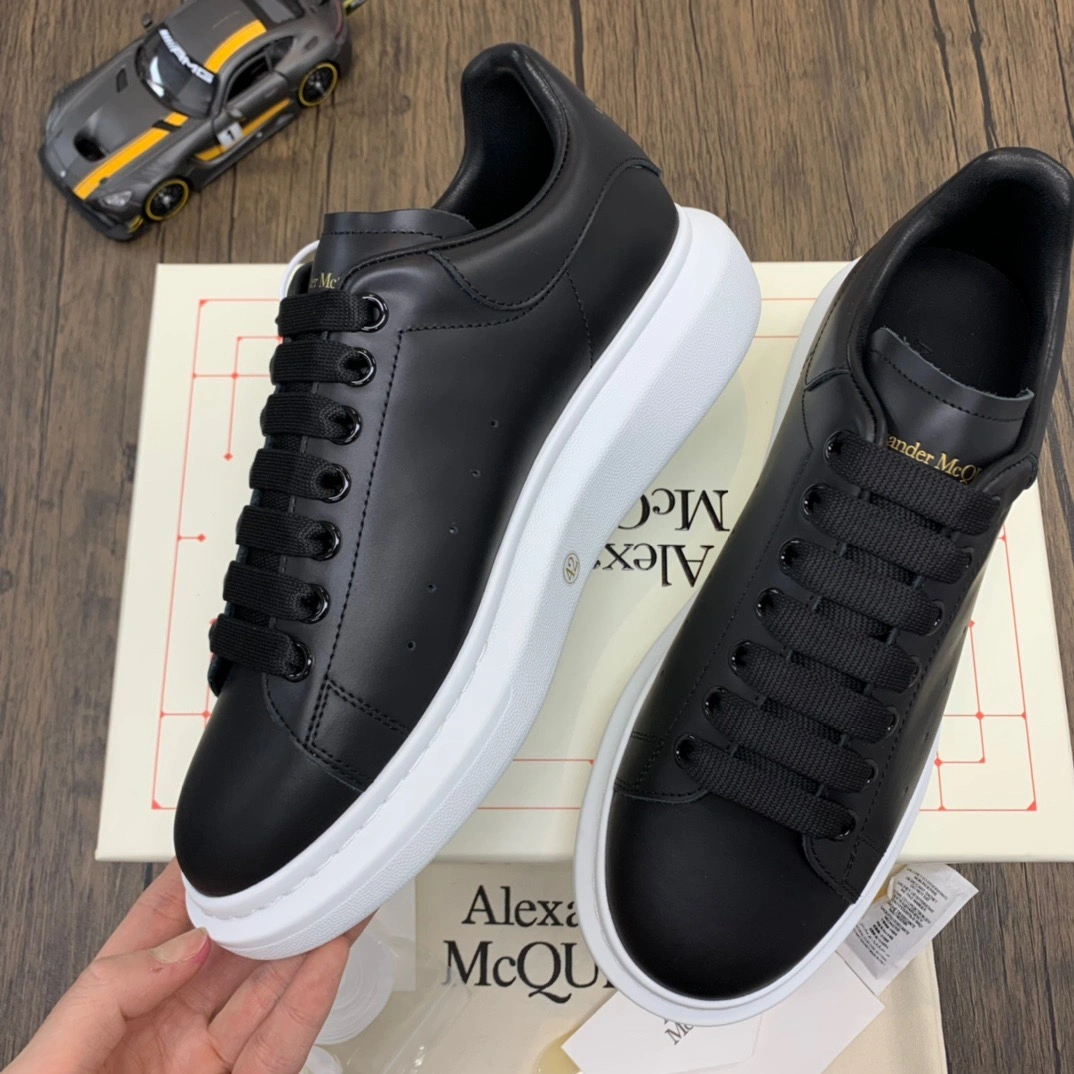 McQuen Black White Sole 553680WHGP FreshLook 2488