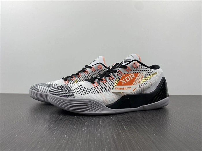 Neat Nike Kobe 641714- 5022
