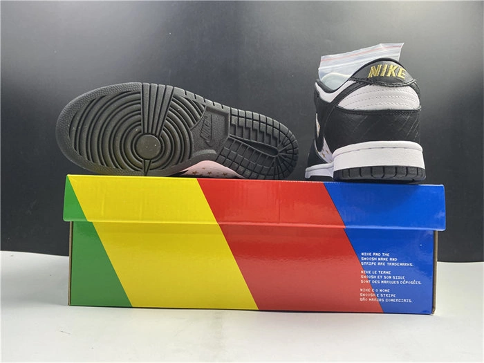 odorresistant nike sb dunk low S*p*e stars black dh3228- 4868