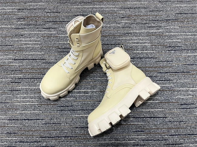 timeless Pra*a boot 3242