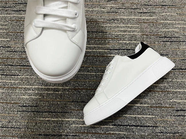 easymatch Pra*a leather sneaker 3318