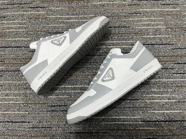 sophisticated Pra*a leather sneaker 3313