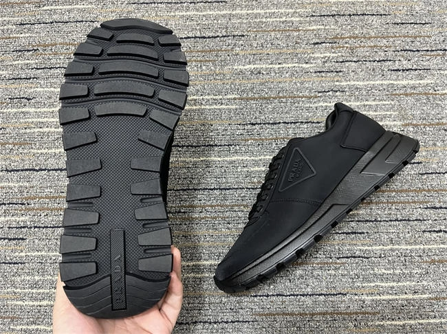 affordable Pra*a sneaker 3364