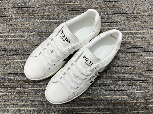 Pra*a sneaker relaxedfit 3374