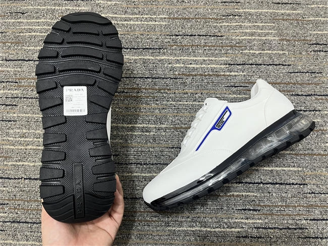 seasonal Pra*a sneaker 3390