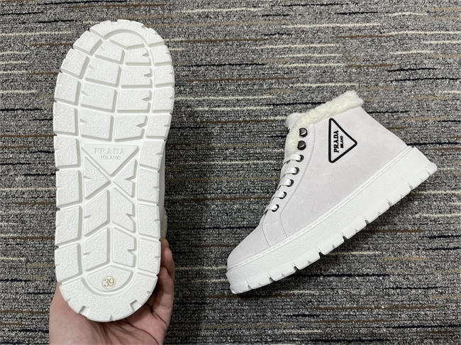 neat Pra*a sneaker women 3392